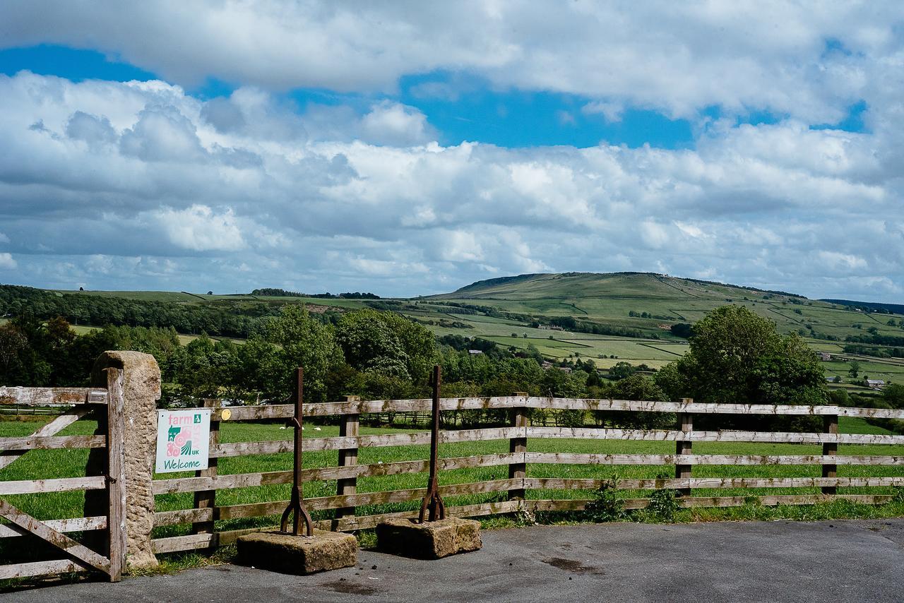 Pickersgill Manor Farm Silsden Exterior photo